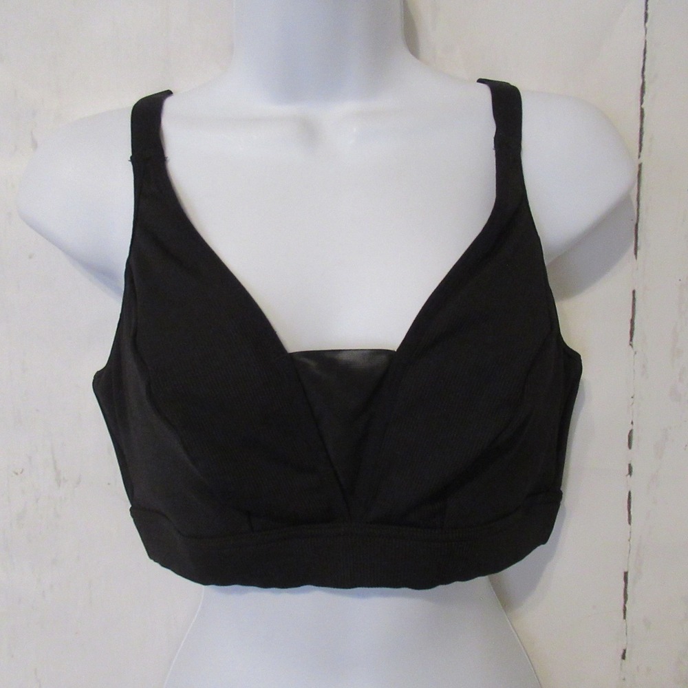 Snag Bra 4 Full Cup Black Ribbed Everyday Wire Free Wireless Back Closure